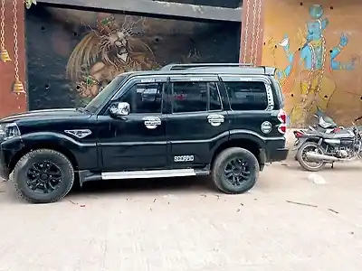 Second Hand महिंद्रा स्कॉर्पियो slx 2.6 टर्बो 7 str in सतना