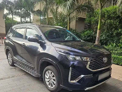 Second Hand Toyota Innova Hyrcross GX 8 STR in Mumbai