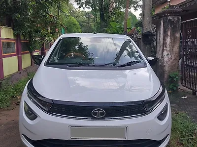 2023 Tata Altroz XT Petrol 1