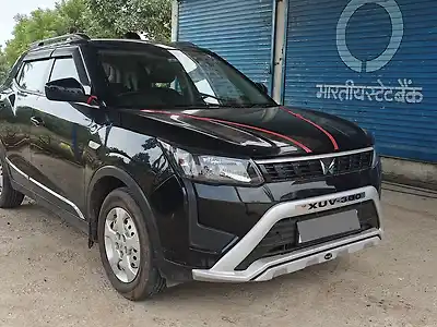 2023 महिंद्रा XUV300 w4 1.2 पेट्रोल 1