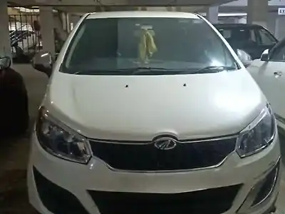 2019 महिंद्रा मराजो m2 7 सीटर 1