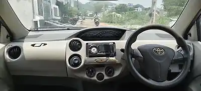 2015 टोयोटा इटियोस लीवा जीडी 1 2015 टोयोटा इटियोस लीवा जीडी 1