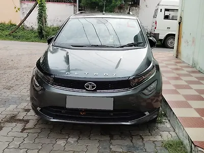 2023 Tata Altroz XZ Plus (S) 1