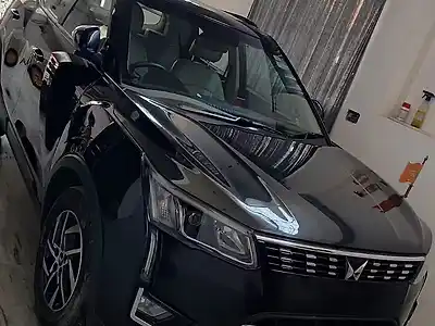 2023 महिंद्रा XUV300 w8 (o) 1.5 डीज़ल एएमटी 1