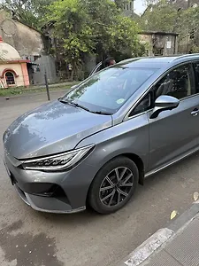 2025 BYD eMax 7 Superior 71.8 kWh 7 STR 1 2025 BYD eMax 7 Superior 71.8 kWh 7 STR 1