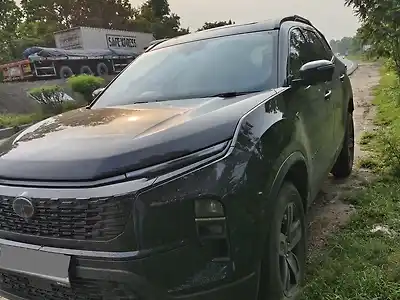 2025 टाटा सफारी Pure 7 STR 1