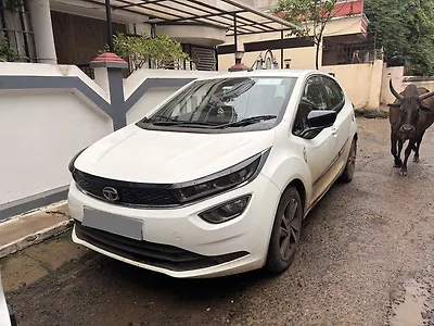 2021 Tata Altroz XZ Urban Petrol 1