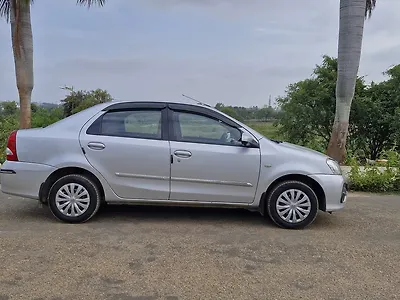 2017 Toyota Platinum Etios GX