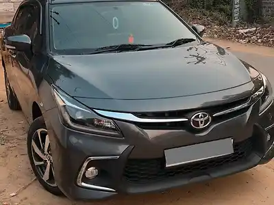 2024 टोयोटा ग्लैंजा G Petrol Manual 1