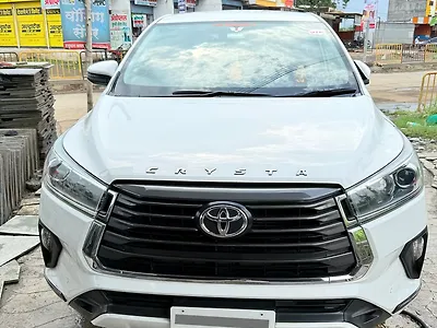 Second Hand Toyota Innova Crysta VX 2.4 8 STR in Jalna