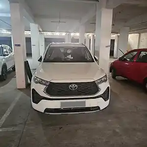 2023 टोयोटा इनोवा हायक्रॉस जी-एसएलएफ़ 7 सीटर 1 2023 टोयोटा इनोवा हायक्रॉस जी-एसएलएफ़ 7 सीटर 1