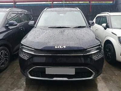2023 Kia Carens Luxury Plus 1.4 Petrol DCT 7 STR 1