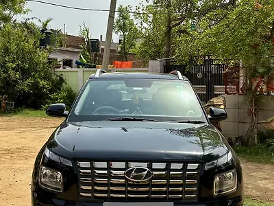 2023 Hyundai Venue E 1.2 Petrol [2023] 1