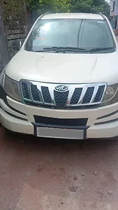 2013 Mahindra XUV500 W8 1 2013 Mahindra XUV500 W8 1