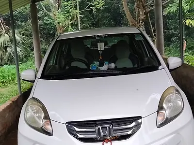 2013 Honda Amaze 1.5 E i-DTEC 1
