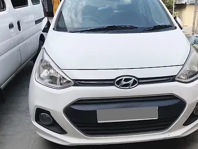2015 Hyundai Xcent S AT 1.2 (O) 1 2015 Hyundai Xcent S AT 1.2 (O) 1