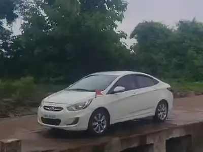 2012 हुंडई वरना फ़्लूइडिक 1.6 crdi 1