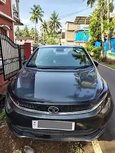 2020 टाटा अल्ट्रोज़ xz अर्बन पेट्रोल 1