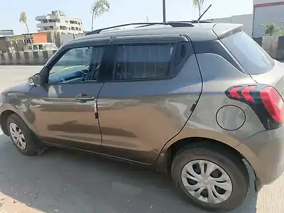 Second Hand मारुति सुज़ुकी स्विफ़्ट VXi CNG Manual in नांदेड़