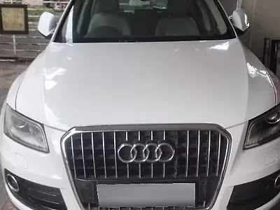 Second Hand Audi Q5 2.0 TFSI quattro Premium in Indore