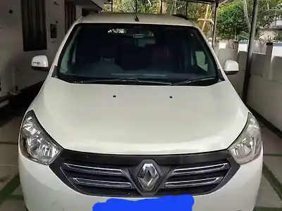 Second Hand रेनो लॉजी 85 पीएस rxl  स्टेपवे 8 str in वडोदरा