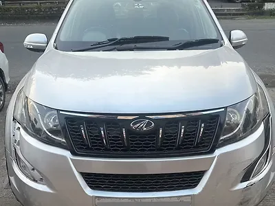 Second Hand Mahindra XUV500 W10 AWD in Bhopal