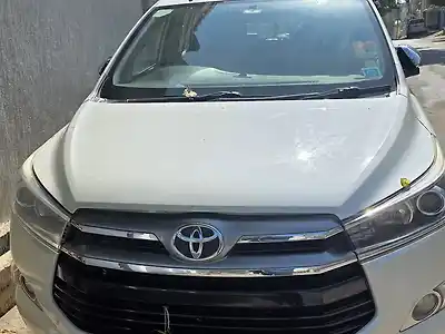 Second Hand टोयोटा इनोवा क्रिस्टा 2.8 zx 7 str [2016-2020] ऑटोमैटिक in उदयपुर