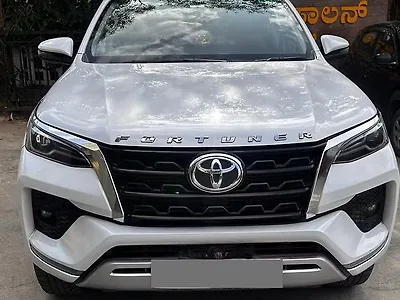 2023 Toyota Fortuner 4x2 2WD Diesel 2.8L Turbo Automatic 1