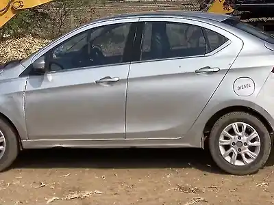2018 टाटा टिगोर रेवोटॉर्क xz 1
