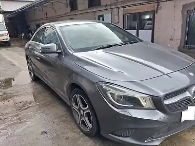 2014 Mercedes-Benz 200 Petrol 1