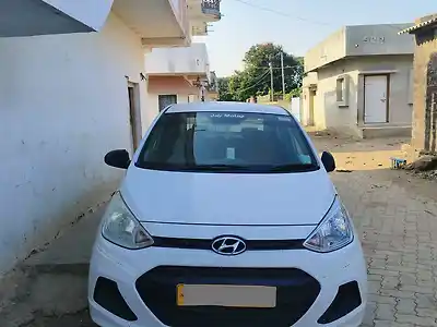 2018 हुंडई एक्सेंट ई प्लस 1