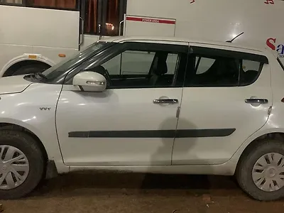2014 Maruti Suzuki Swift LXi 1
