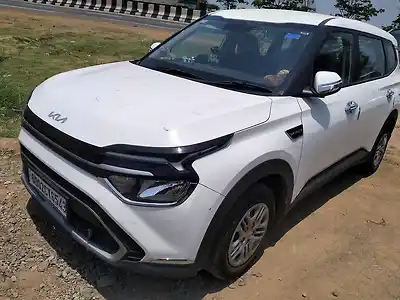 2024 किआ कारेन्स Gravity 1.5 Petrol MT [2024-2025] 1