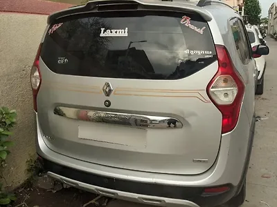 Second Hand Renault Lodgy 110 PS World Edition 8 STR in Ahmedabad