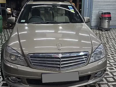 2011 Mercedes-Benz 200 Petrol 1