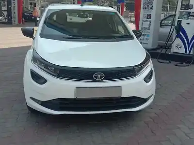 Second Hand टाटा अल्ट्रोज़ XE पेट्रोल [2020-2023] in देहरादून