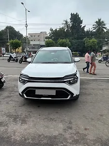 Second Hand Kia Carens Prestige Plus 1.5 Diesel MT 7 STR in Guntur Second Hand Kia Carens Prestige Plus 1.5 Diesel MT 7 STR in Guntur