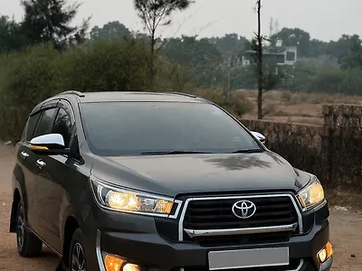 2019 Toyota Innova Crysta 2.4 G Plus 7 STR [2019-2020] 1
