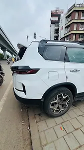 2025 Tata Safari Accomplished Plus 6 STR Dark Edition 1 2025 Tata Safari Accomplished Plus 6 STR Dark Edition 1