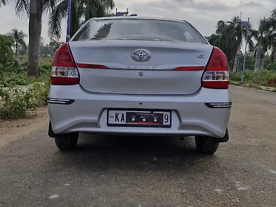 2017 Toyota Platinum Etios GX
