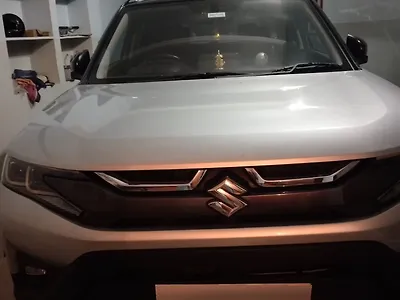 Second Hand Maruti Suzuki Vitara Brezza Zxi Plus Dual Tone in Dhanbad