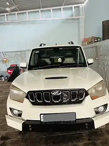 2016 Mahindra Scorpio S10 1
