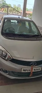 2017 Tata Tiago Revotron XZ 1 2017 Tata Tiago Revotron XZ 1