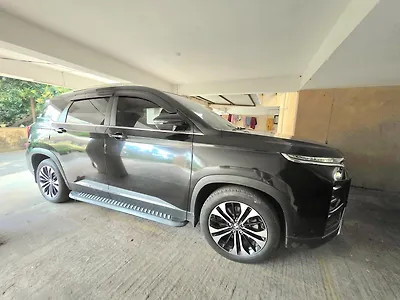Second Hand MG Hector Plus Sharp Pro 1.5 Turbo Petrol CVT 6 STR in Visakhapatnam