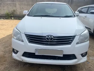 Second Hand Toyota Innova 2.5 GX 8 STR BS-IV in Sodawas