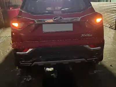 2022 महिंद्रा XUV300 W6 1.2 पेट्रोल एएमटी [2021] 1