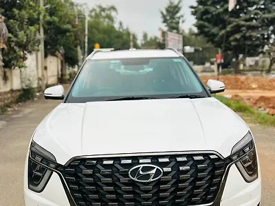 2022 Hyundai Alcazar Signature (O) 6 STR 1.5 Diesel AT 1 2022 Hyundai Alcazar Signature (O) 6 STR 1.5 Diesel AT 1
