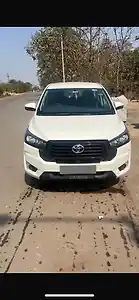 2023 टोयोटा इनोवा क्रिस्टा जी-एसएलएफ़ 7 सीटर 1 2023 टोयोटा इनोवा क्रिस्टा जी-एसएलएफ़ 7 सीटर 1
