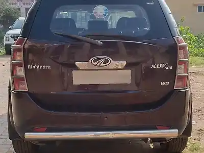 Second Hand महिंद्रा XUV500 w8 एडब्ल्यूडी in भुवनेश्वर