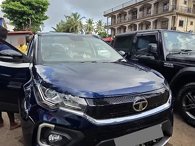 2022 Tata Nexon XZ Plus (L) 1